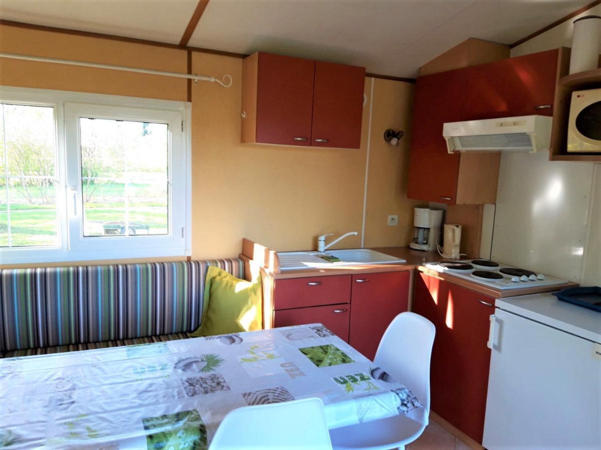 Camping Des 2 Rives- Mobilhomes Etang-sur-Arroux エクステリア 写真